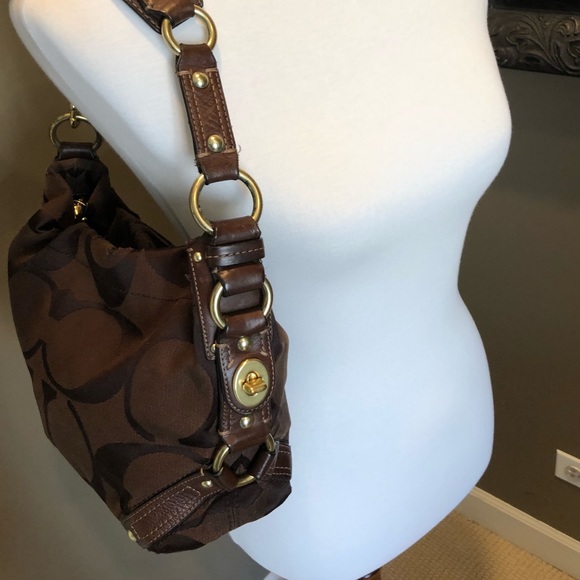 Coach authentic purse. - Picture 2 of 7